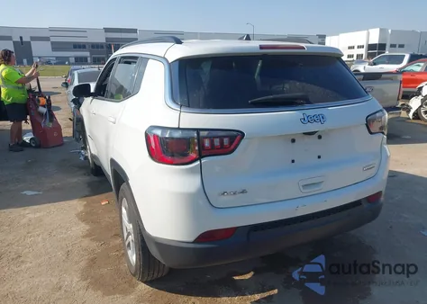 2023 Jeep Compass Latitude 4X4 from USA, damaged, VIN 3C4NJDBN1PT509272